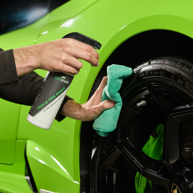 Ecoshine Super Cleaner spraying wheel - Exterior Collection Image